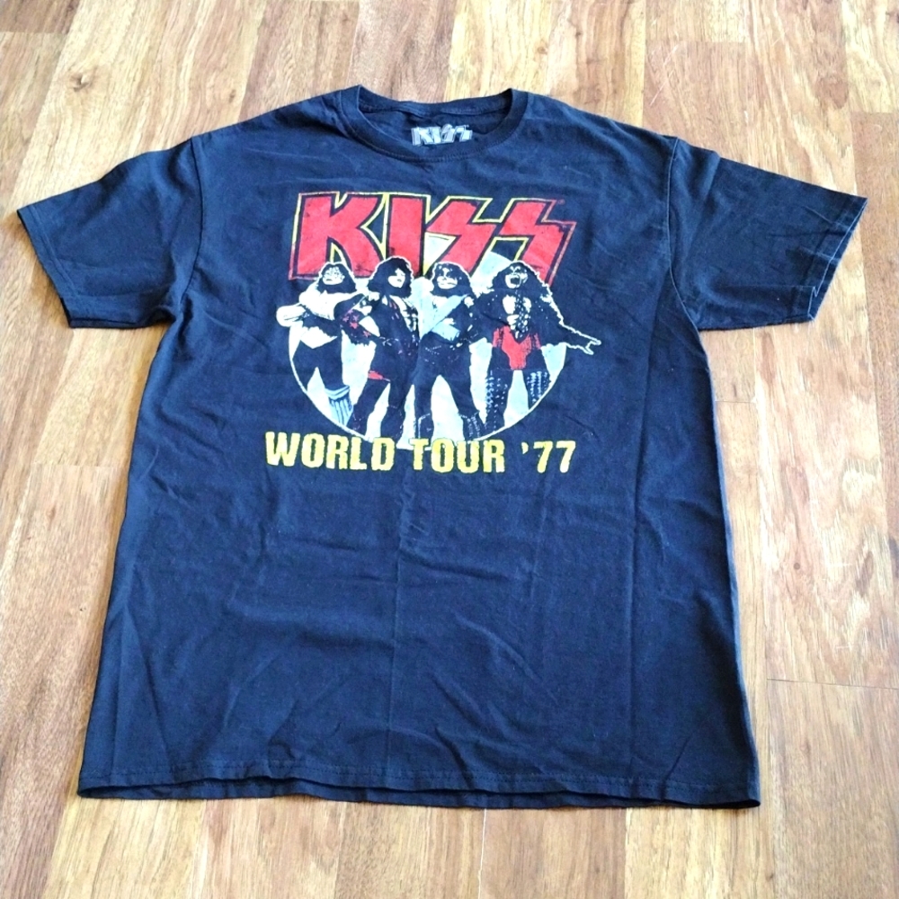 Kiss World Tour '77 T-Shirt Youth M Short Sleeve Graphic Crew Neck Black